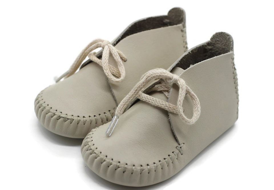 Beige Leather First Walking Shoes Classic Breathable Hook Sneakers, Baby Moccasins, Newborn Leather Slippers